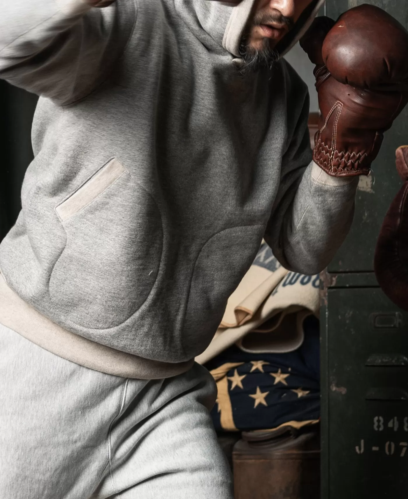 boxing_glove_pocket_lock_hood_hoodie_3.webp Online Boxing Glove Pocket Lock Hood Hoodie Sweatshirts & Hoodies