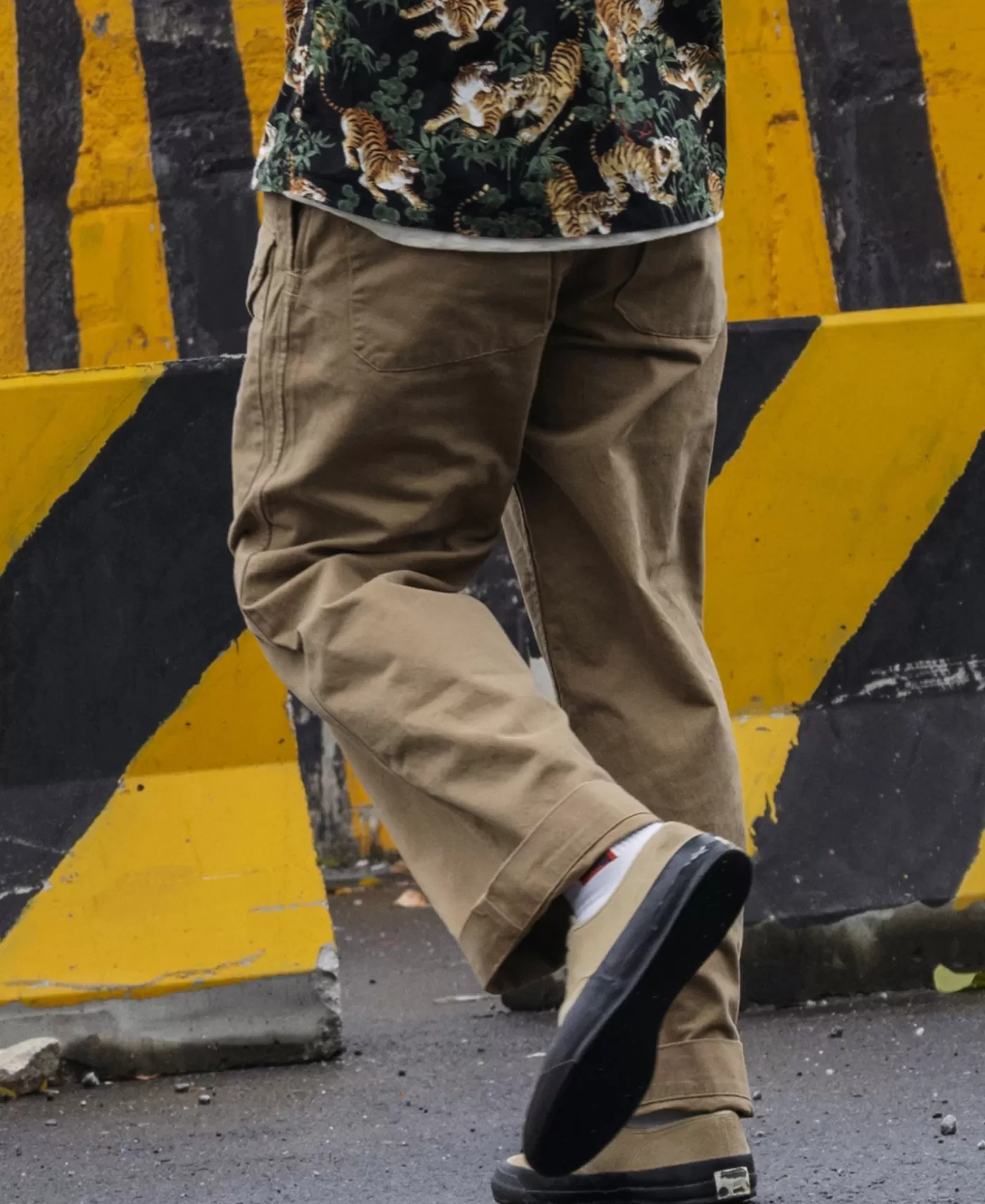 british_army_kd__jg_gurkha_bermuda_pants__khaki_3.webp Hot 1943 British Army KD & JG Gurkha Bermuda Pants - Pants & Trousers