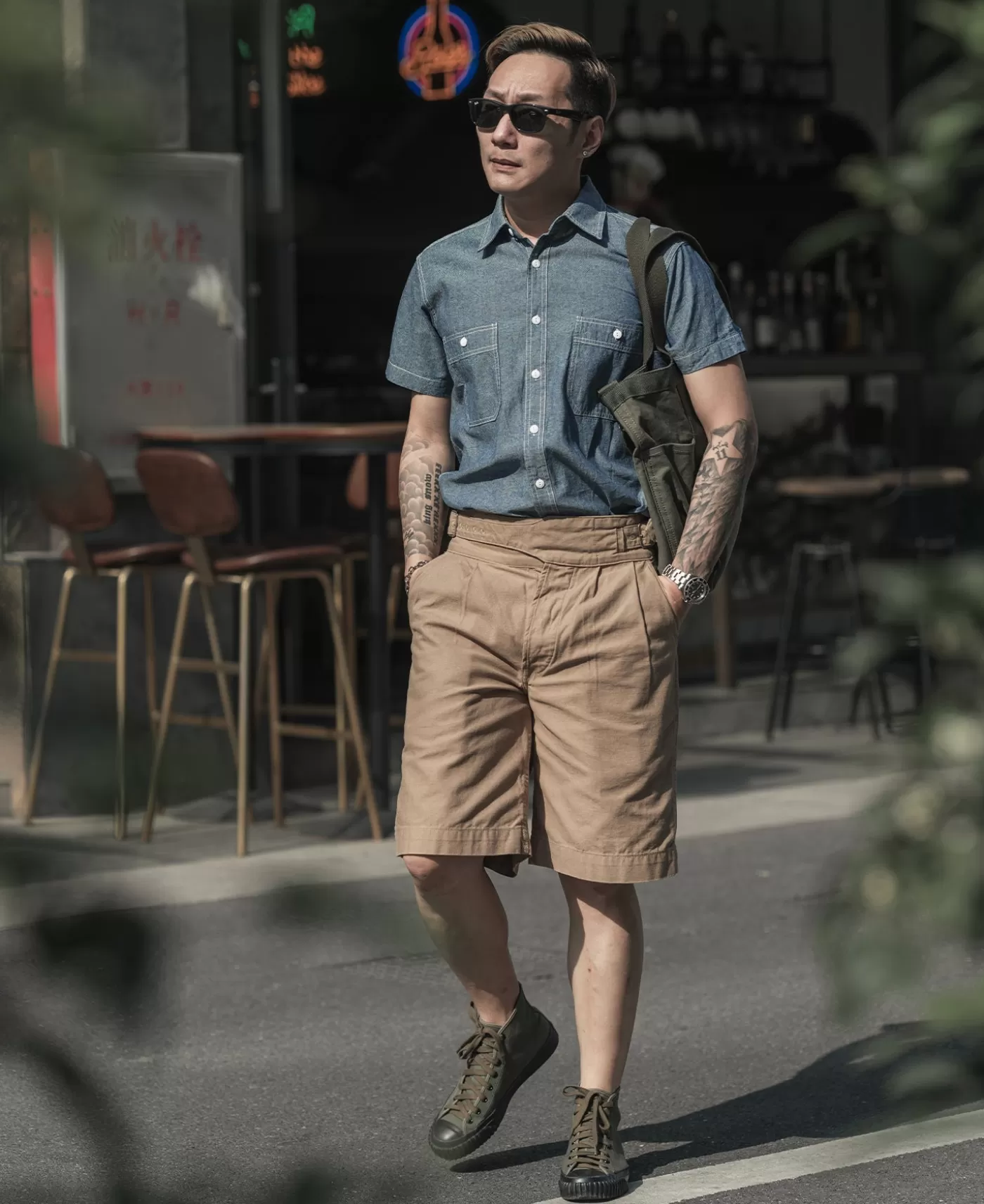 chambray_short_sleeve_work_shirt_5.webp Hot Chambray Short Sleeve Work Shirt Short Sleeve Shirts