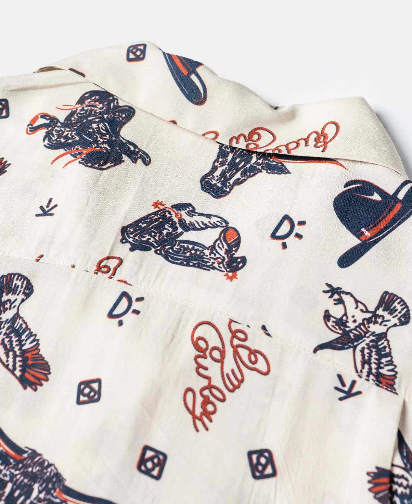 cowboy_symbols_pattern_cuban_collar_shirt__cream_white_8.webp Outlet Cowboy Symbols Pattern Cuban Collar Shirt - Short Sleeve Shirts