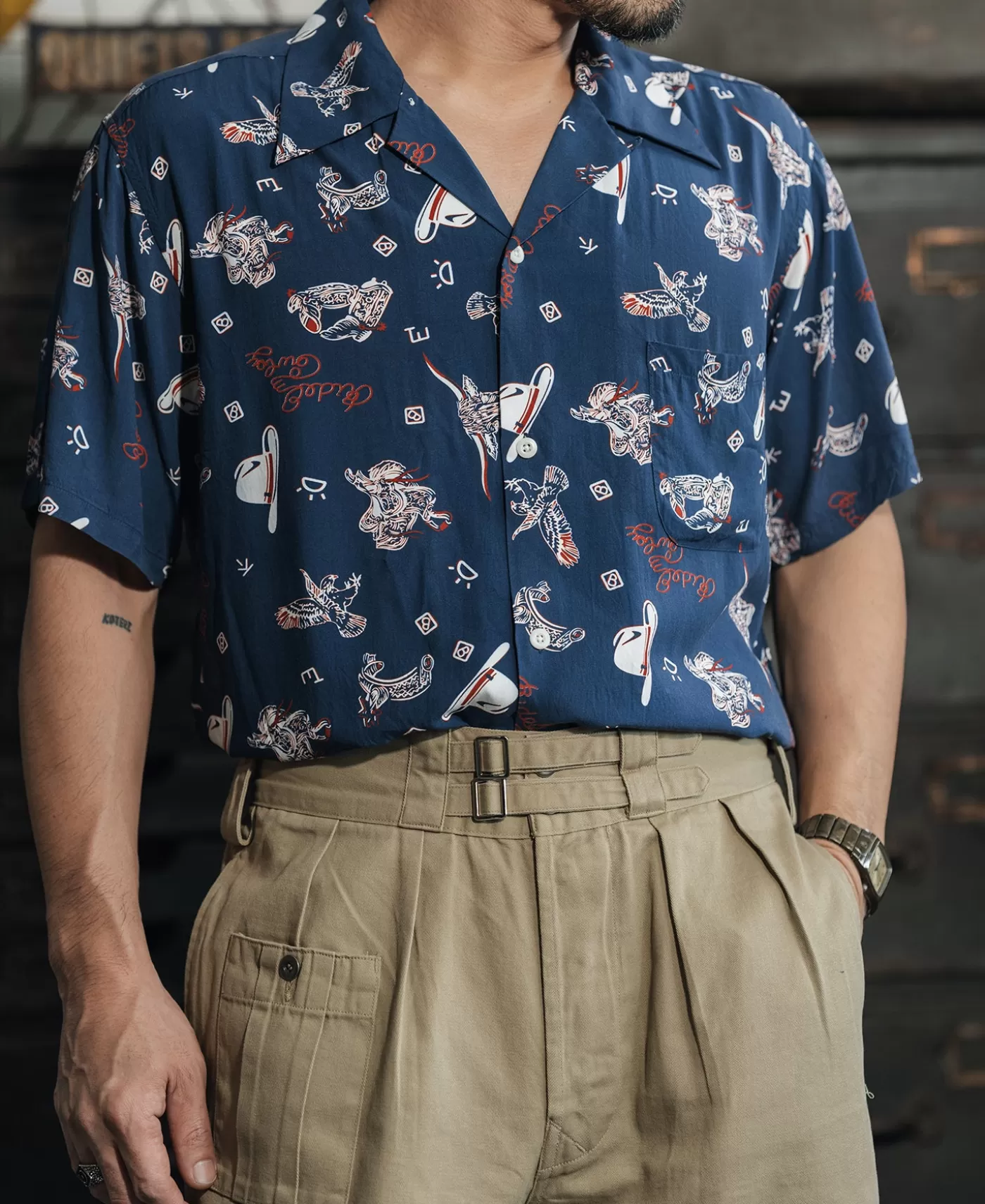 cowboy_symbols_pattern_cuban_collar_shirt__navy_4.webp Shop Cowboy Symbols Pattern Cuban Collar Shirt - Short Sleeve Shirts