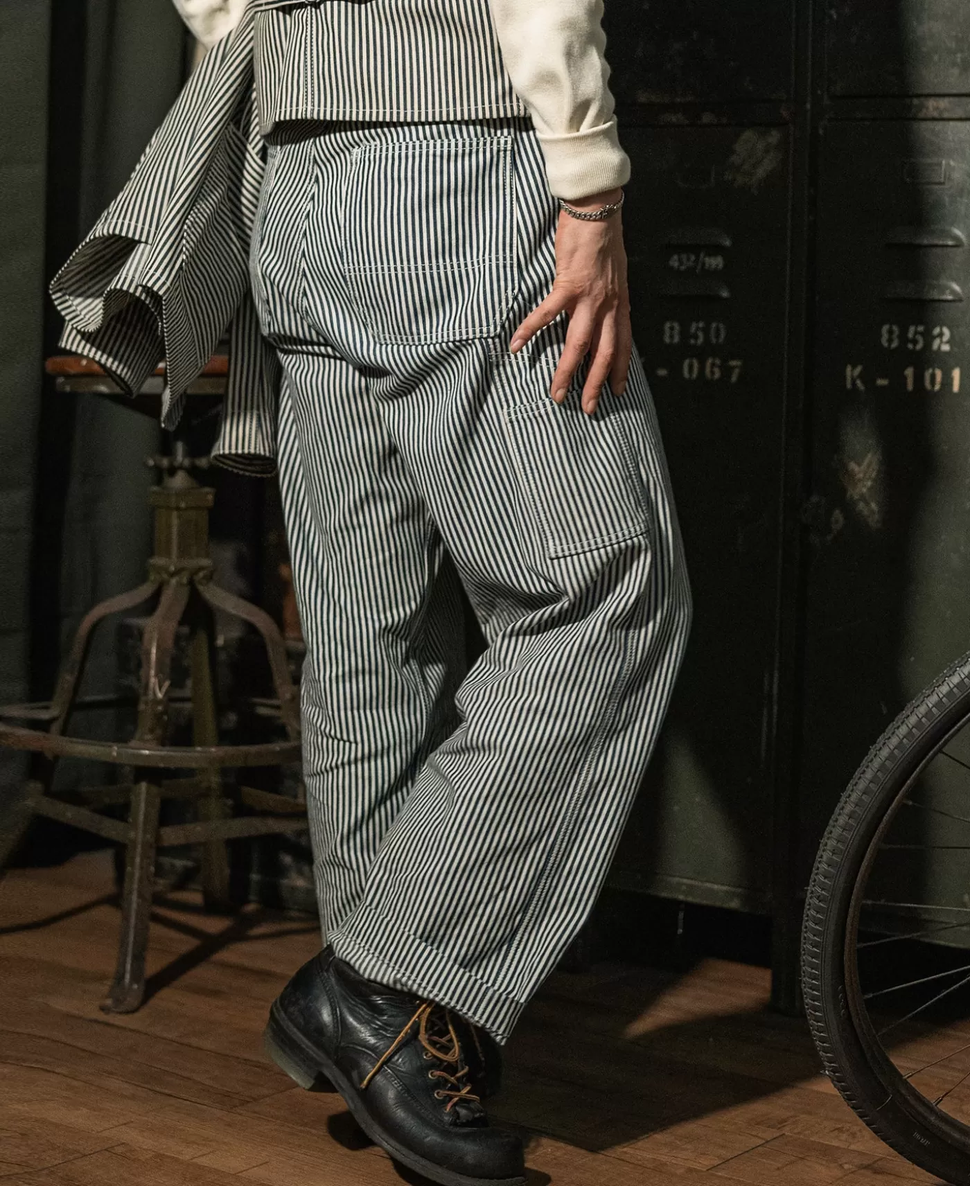 lot__express_stripe_pants_4.webp Hot Lot 421 Express Stripe Pants Pants & Trousers