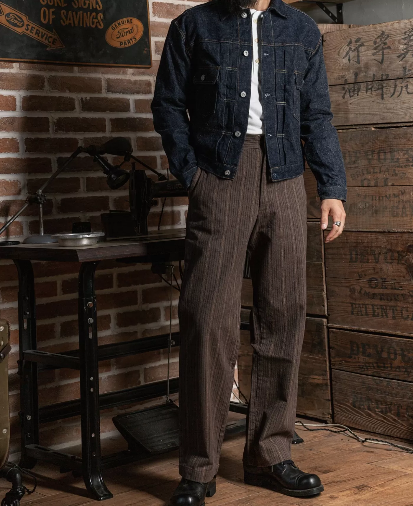 lot_xx__model_type__selvedge_denim_jacket_5.webp Hot Lot 52807XX 1952 Model Type 2 Selvedge Denim Jacket Denim Jackets | Jackets & Coats