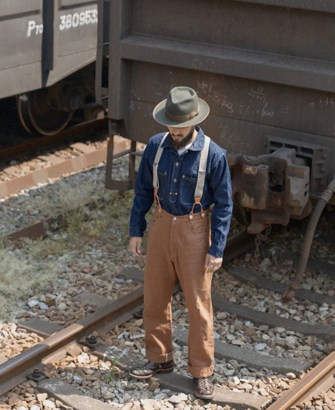 oldtime_yback_leather_button_suspenders__khaki_stripe_4.webp Hot Old-Time Y-Back Leather Button Suspenders - Others