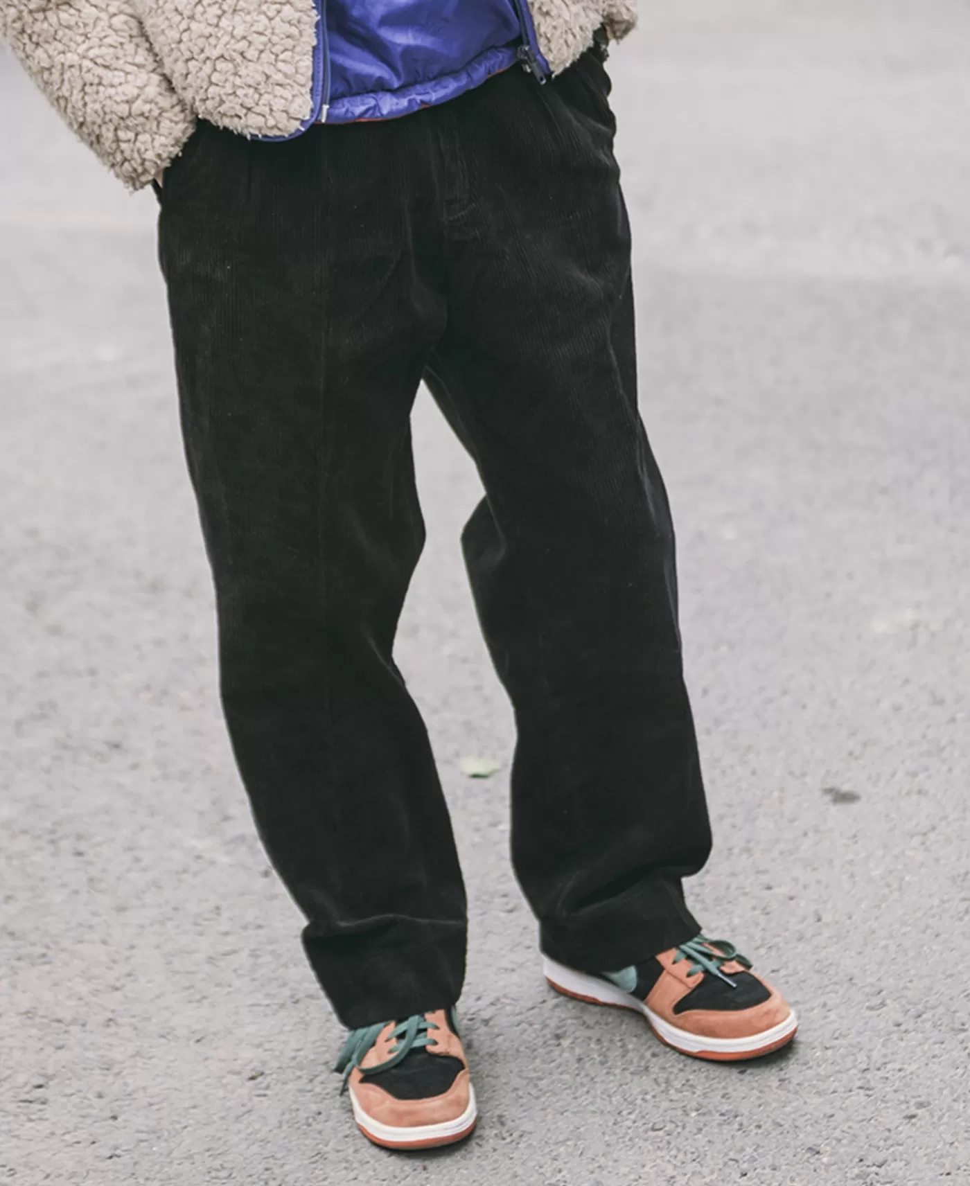 oz__wale_corduroy_trousers__black_5.webp Sale 12.5 oz 8 Wale Corduroy Trousers - Pants & Trousers