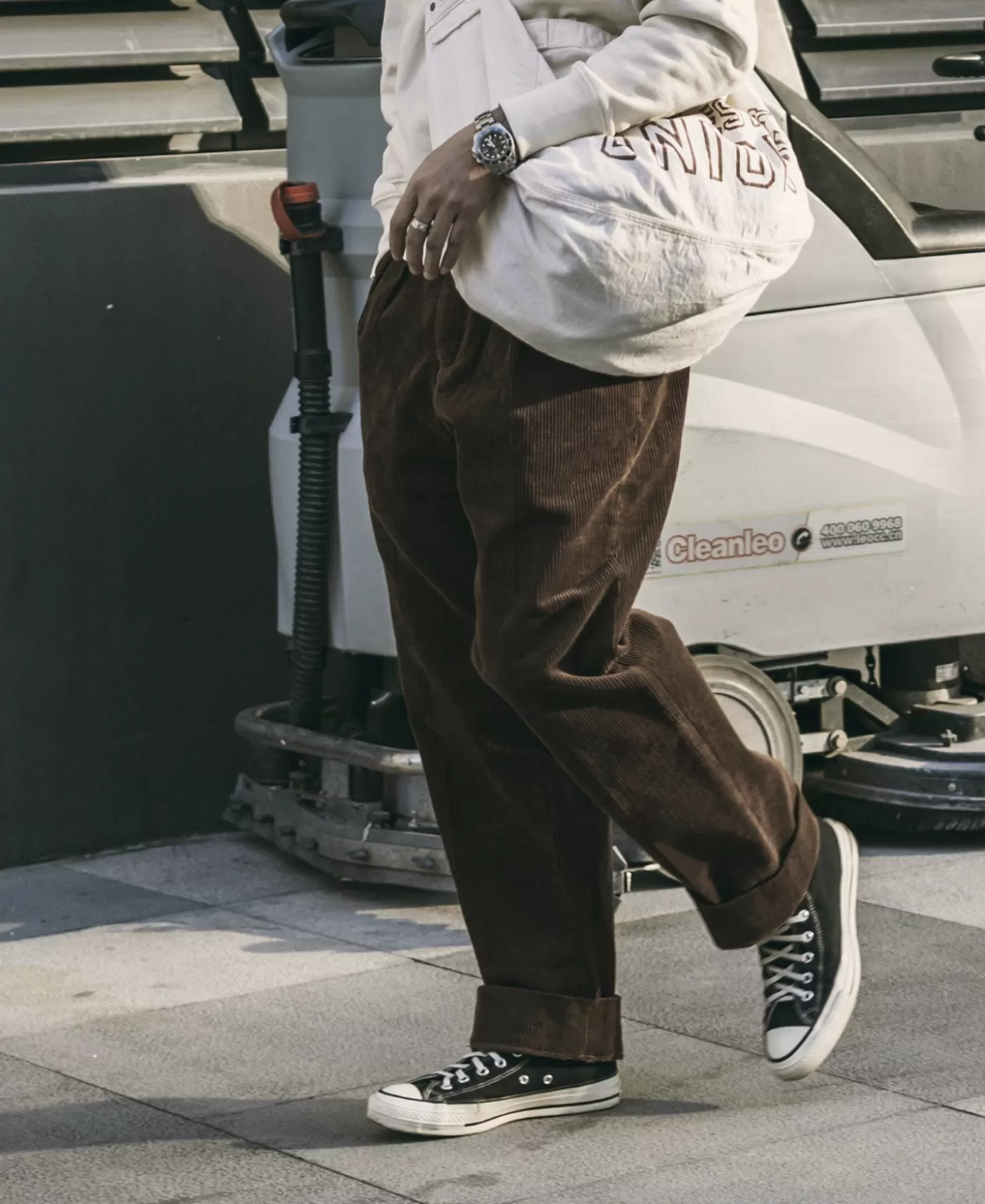 oz__wale_corduroy_trousers__brown_4.webp Outlet 12.5 oz 8 Wale Corduroy Trousers - Pants & Trousers