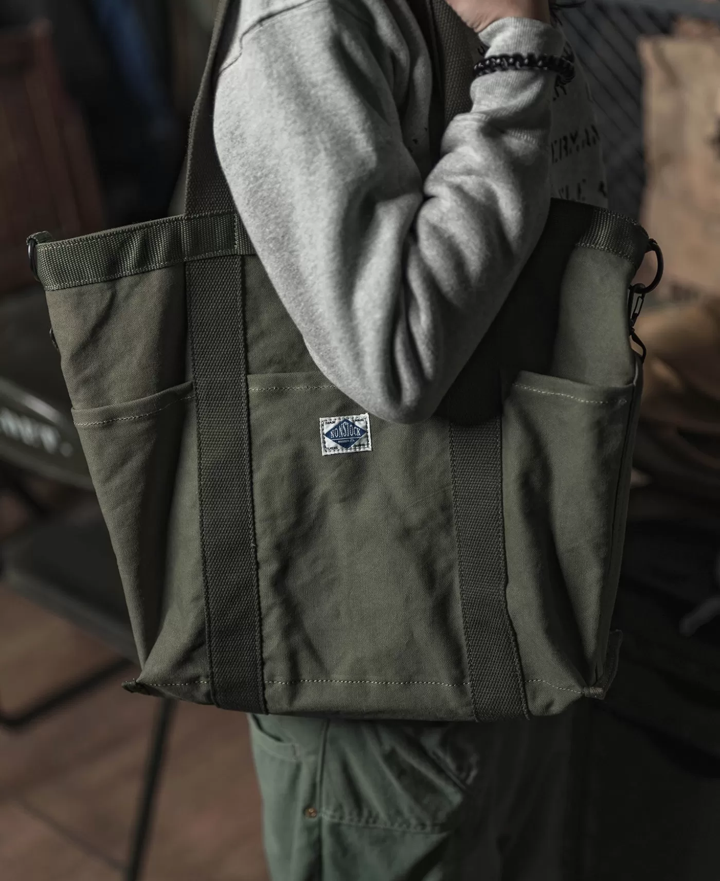 oz_canvas_tote_bag__olive_2.webp Best 18 oz Canvas Tote Bag - Bags & Luggage