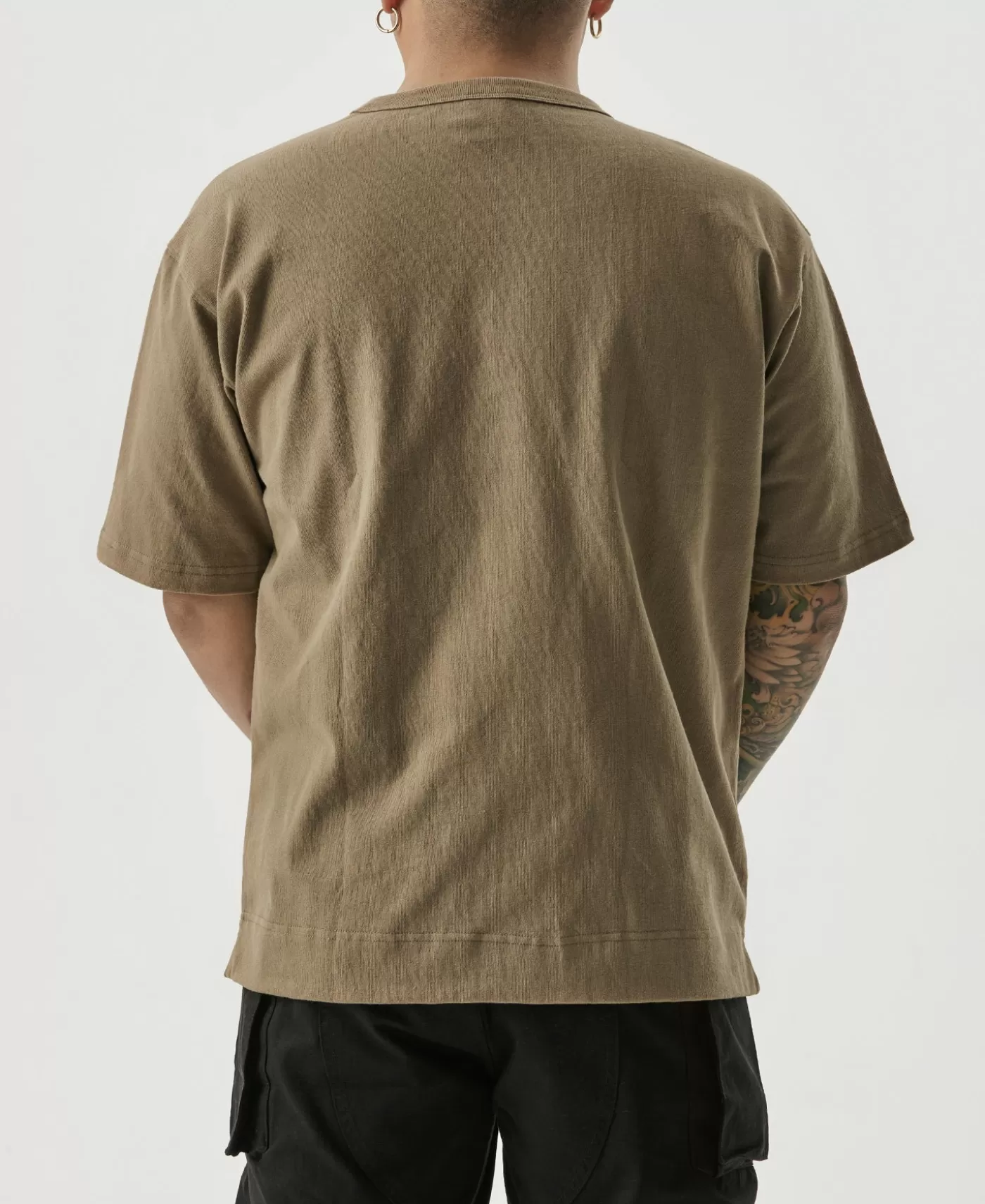 oz_cotton_classic_pocket_tshirt__khaki_5.webp Fashion 9.8 oz Cotton Classic Pocket T-Shirt - Short Sleeve T-Shirts