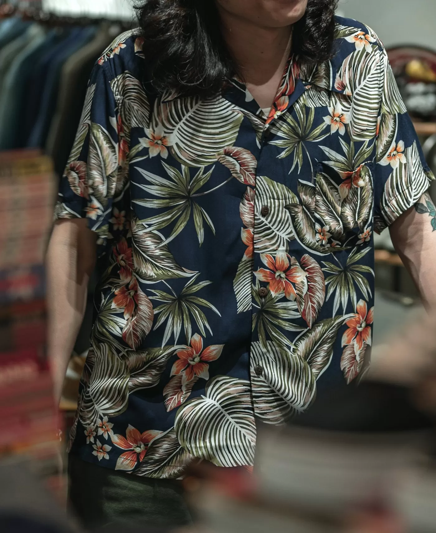 plants__flowers_pattern_aloha_shirt__navy_4.webp Discount Plants & Flowers Pattern Aloha Shirt - Hawaiian Shirts | Short Sleeve Shirts