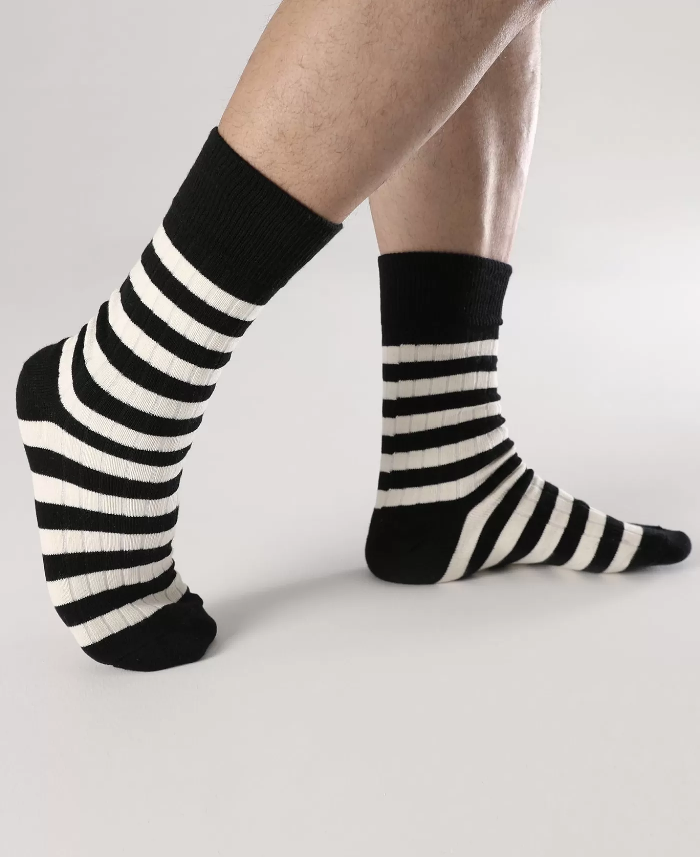 retro_striped_cotton_socks__blackwhite_2.webp Sale Retro Striped Cotton Socks - Socks