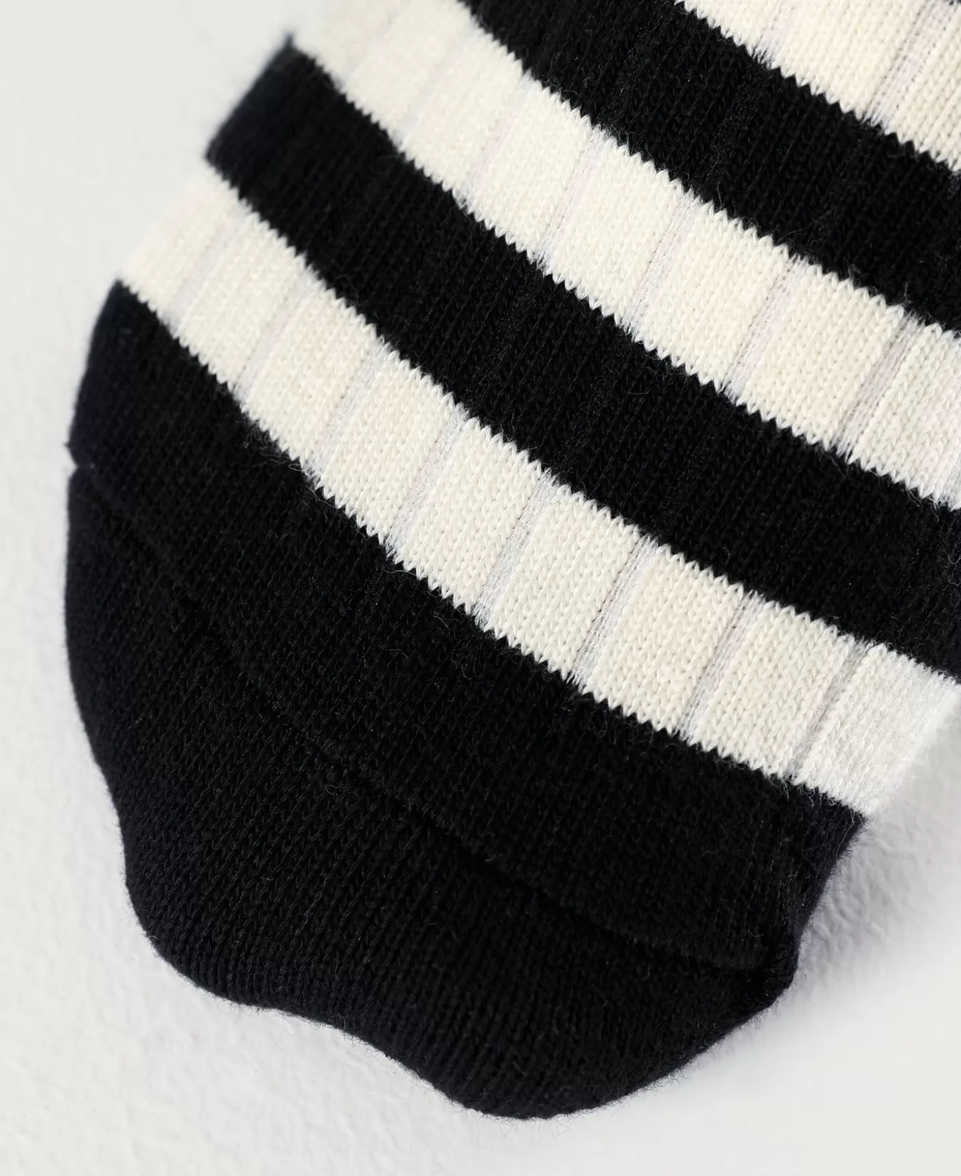 retro_striped_cotton_socks__blackwhite_4.webp Sale Retro Striped Cotton Socks - Socks