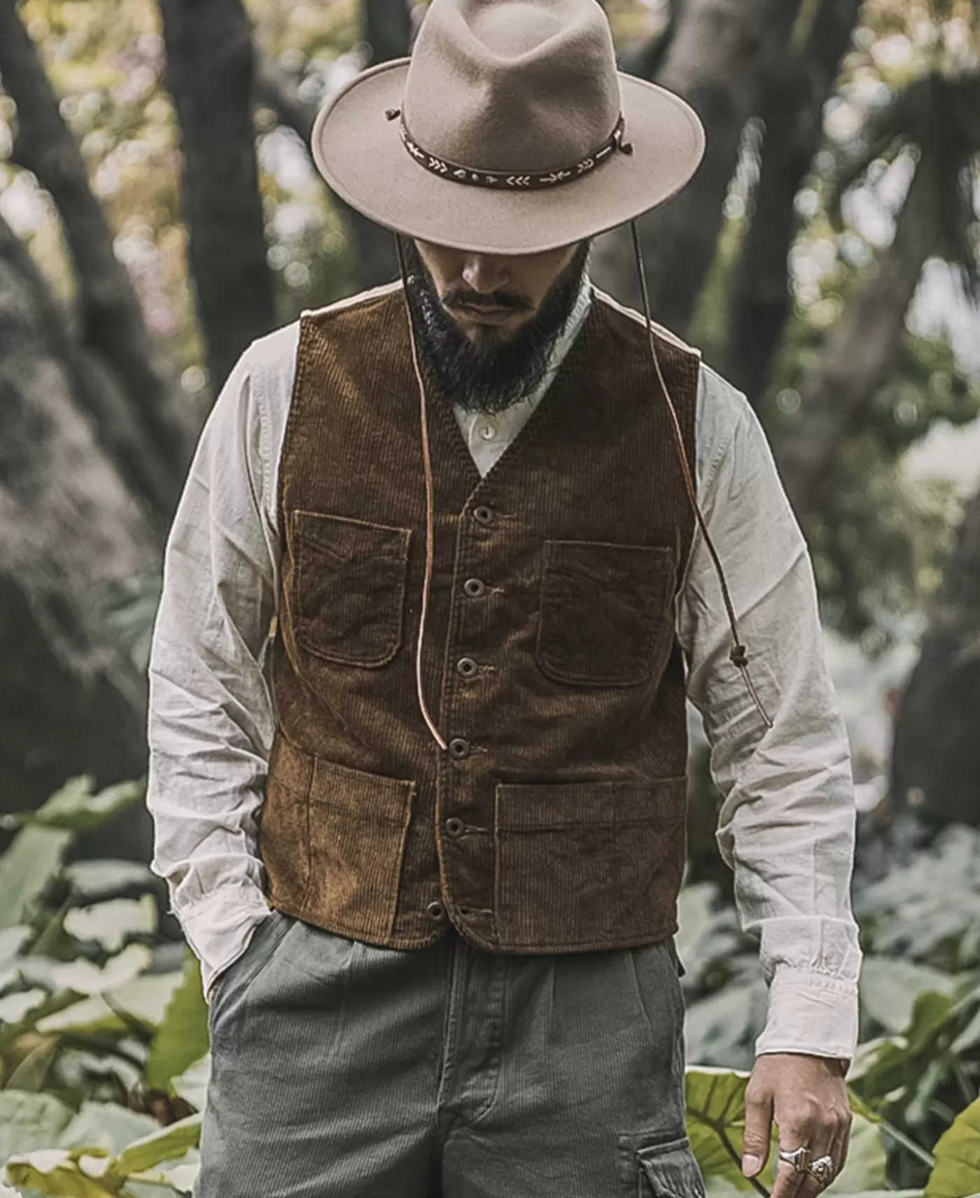 s_corduroy_hunting_vest__light_brown_5.webp Sale 1930s Corduroy Hunting Vest - Vests