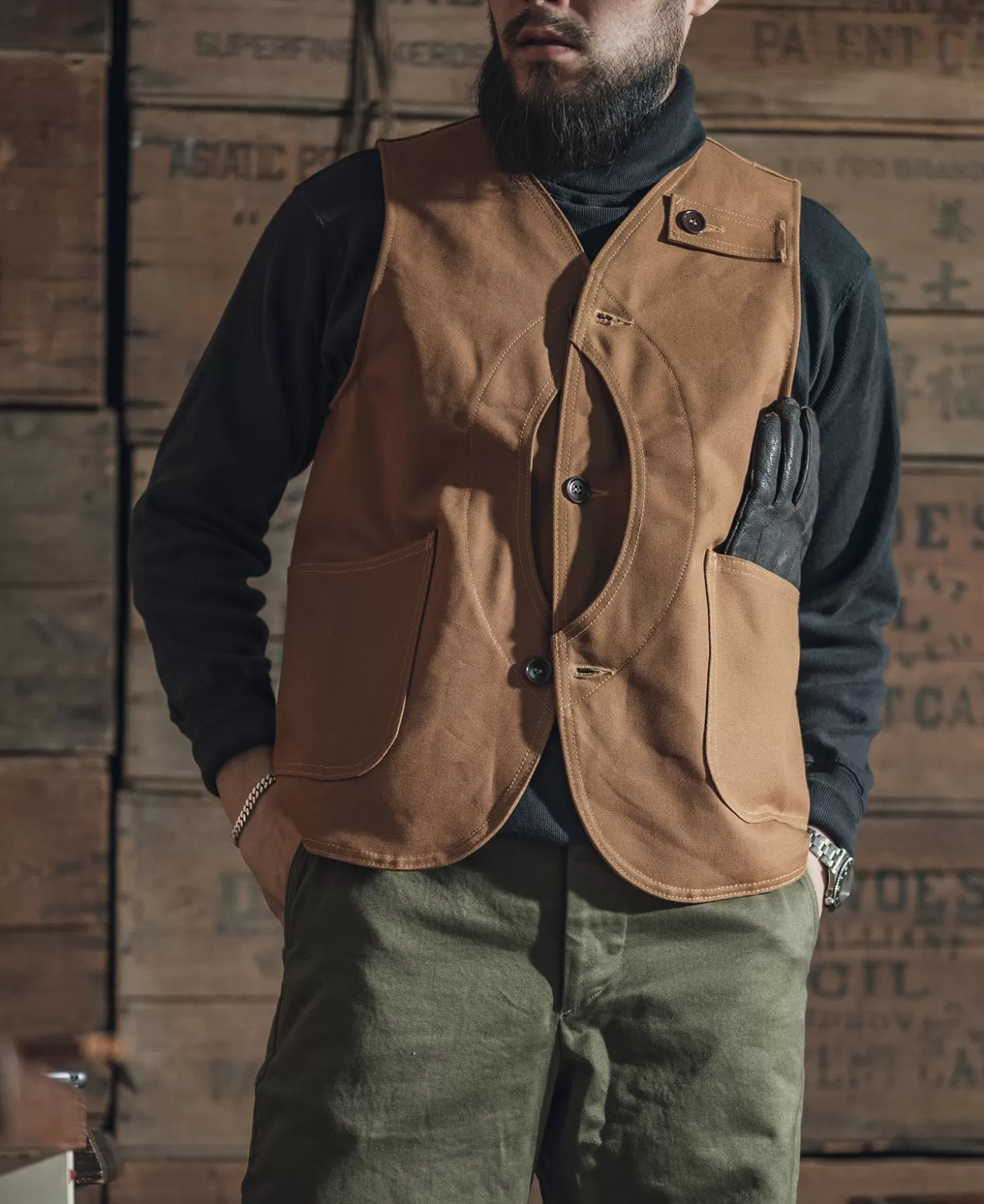 s_heavyweight_canvas_game_pocket_hunting_vest__khaki_3.webp Fashion 1930s Heavyweight Canvas Game Pocket Hunting Vest - Vests