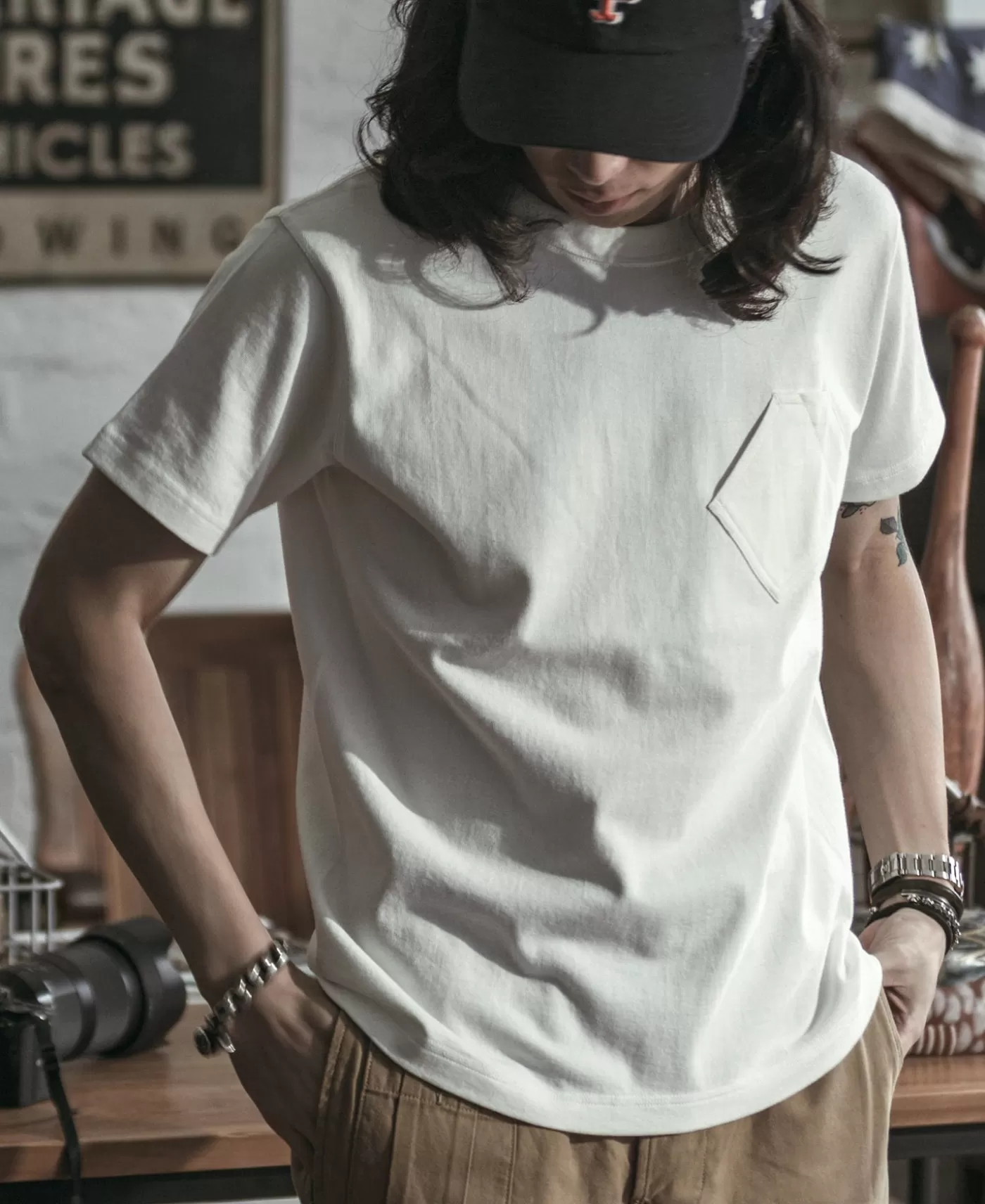 s_slanted_pocket_tubular_tshirt__white_2.webp Sale 1930s Slanted Pocket Tubular T-Shirt - Tubular T-Shirt | Short Sleeve T-Shirts