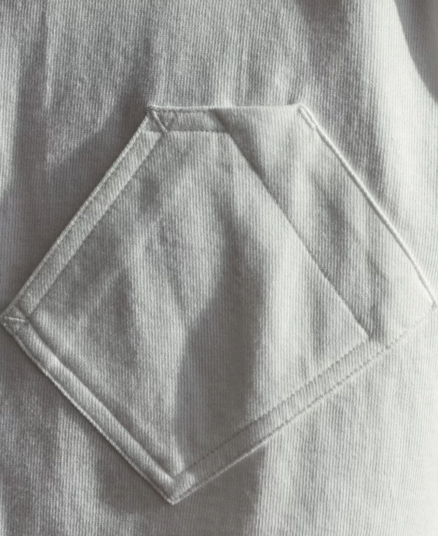 s_slanted_pocket_tubular_tshirt__white_4.webp Sale 1930s Slanted Pocket Tubular T-Shirt - Tubular T-Shirt | Short Sleeve T-Shirts