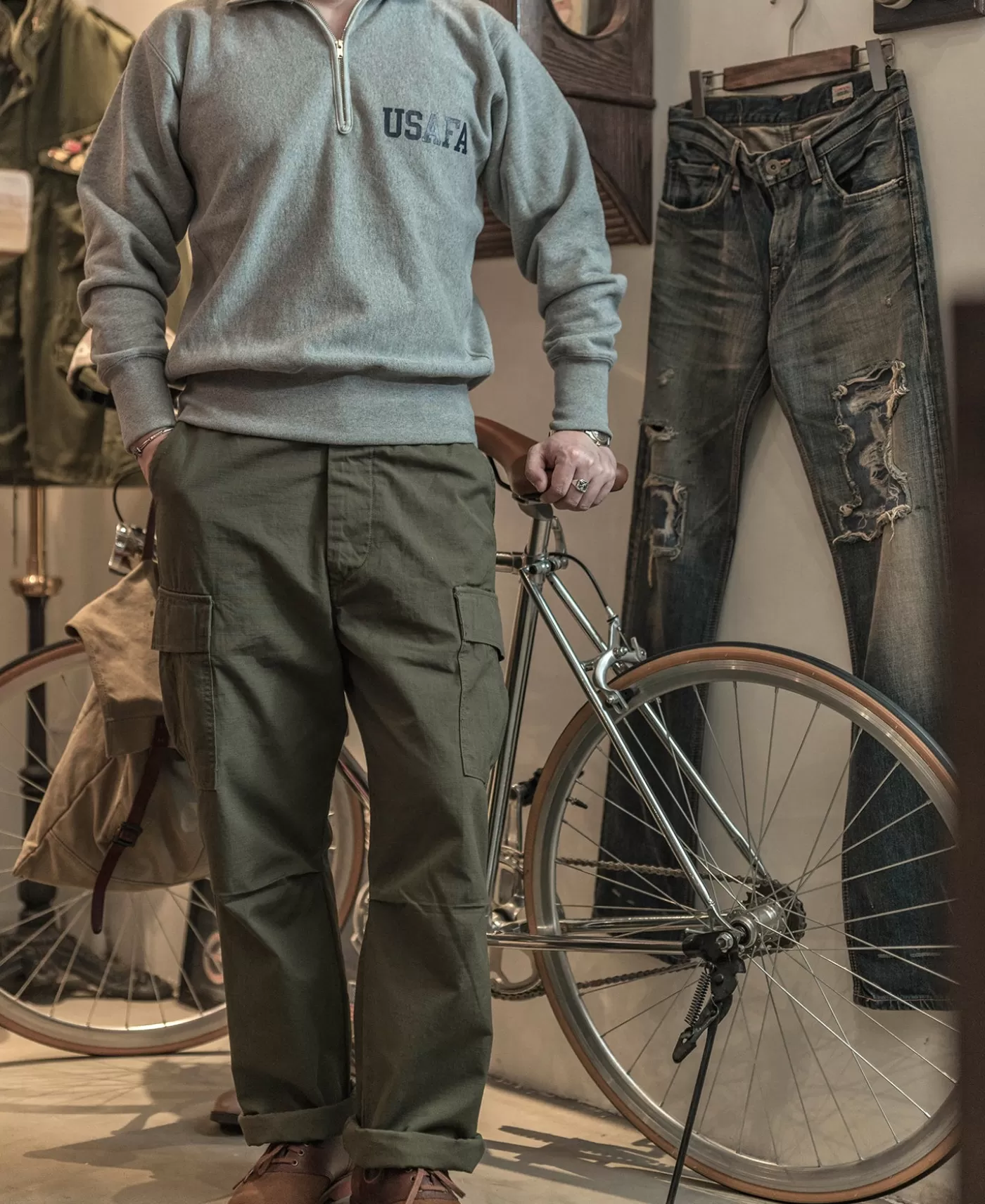 s_usafa_reverse_weave_halfzip_sweatshirt__gray_3.webp Sale 1950s USAFA Reverse Weave Half-Zip Sweatshirt - Sweatshirts & Hoodies