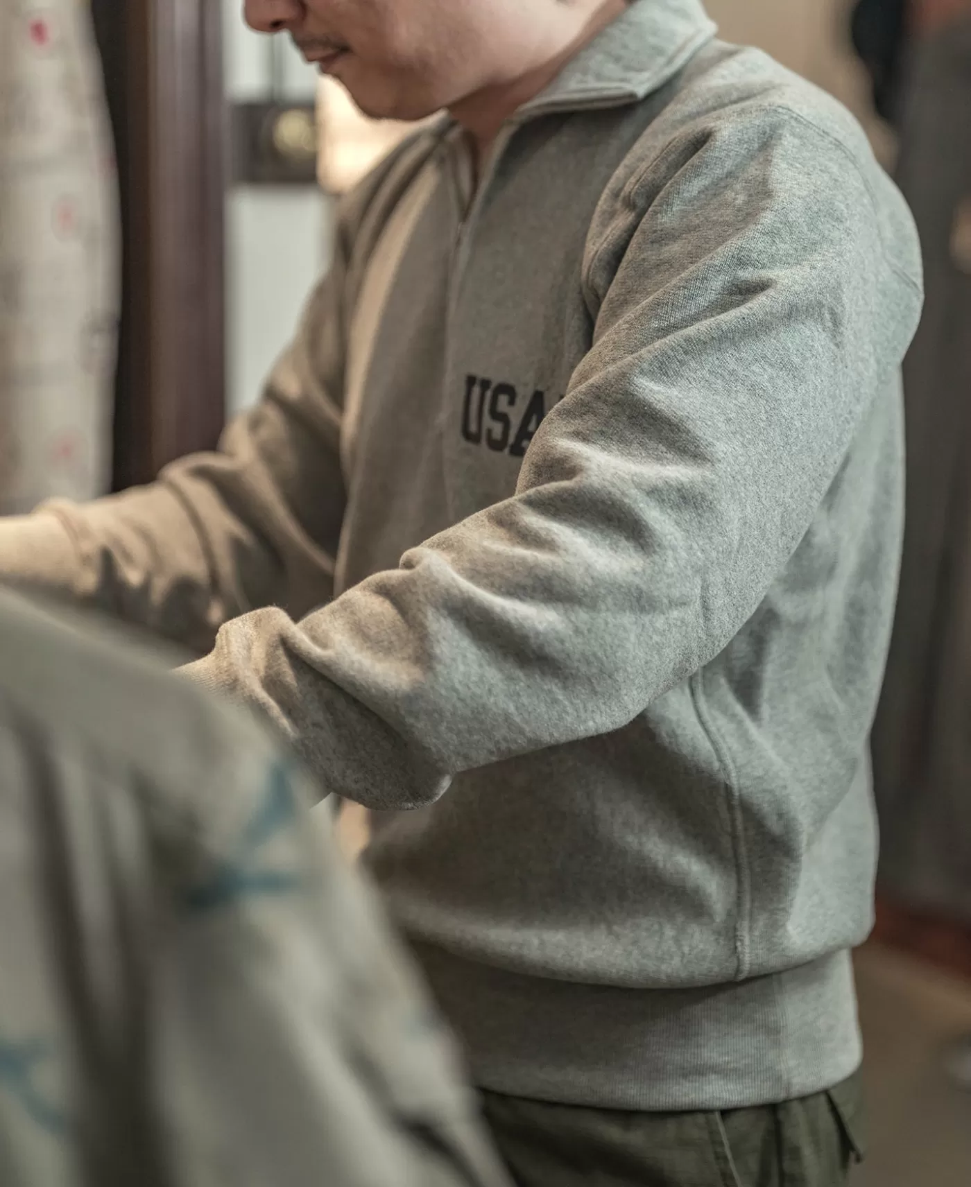 s_usafa_reverse_weave_halfzip_sweatshirt__gray_6.webp Sale 1950s USAFA Reverse Weave Half-Zip Sweatshirt - Sweatshirts & Hoodies