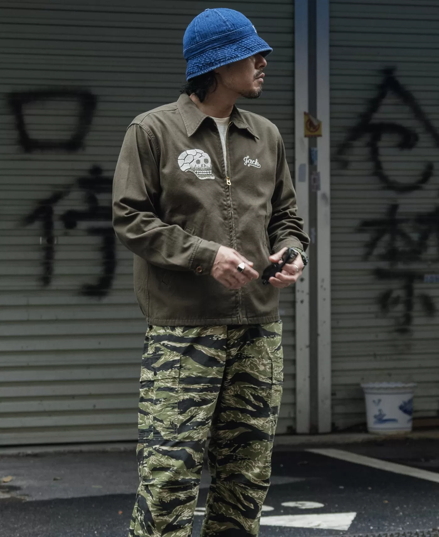 skull_embroidery_vietnam_souvenir_jacket_4.webp Sale Skull Embroidery Vietnam Souvenir Jacket Jackets & Coats