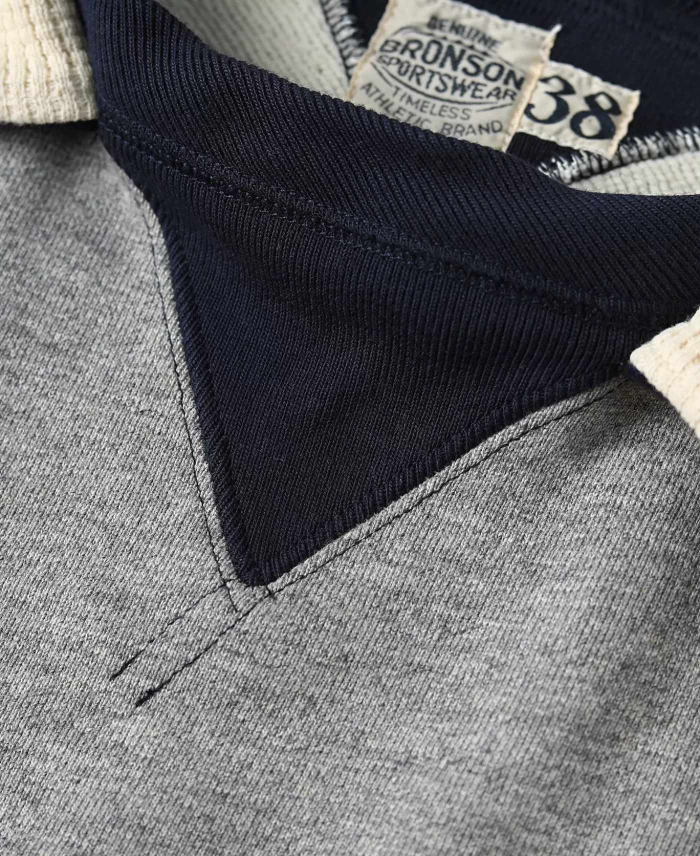 twotone_double_v_gusset_hooded_sweatshirt_6.webp Hot Two-Tone Double V Gusset Hooded Sweatshirt Sweatshirts & Hoodies