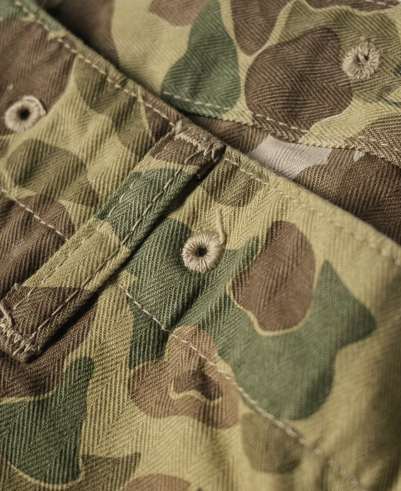 us_army_m_herringbone_cotton_camouflage_pants_modified_8.webp Best Sale US Army M-1943 Herringbone Cotton Pants (Modified) Pants & Trousers