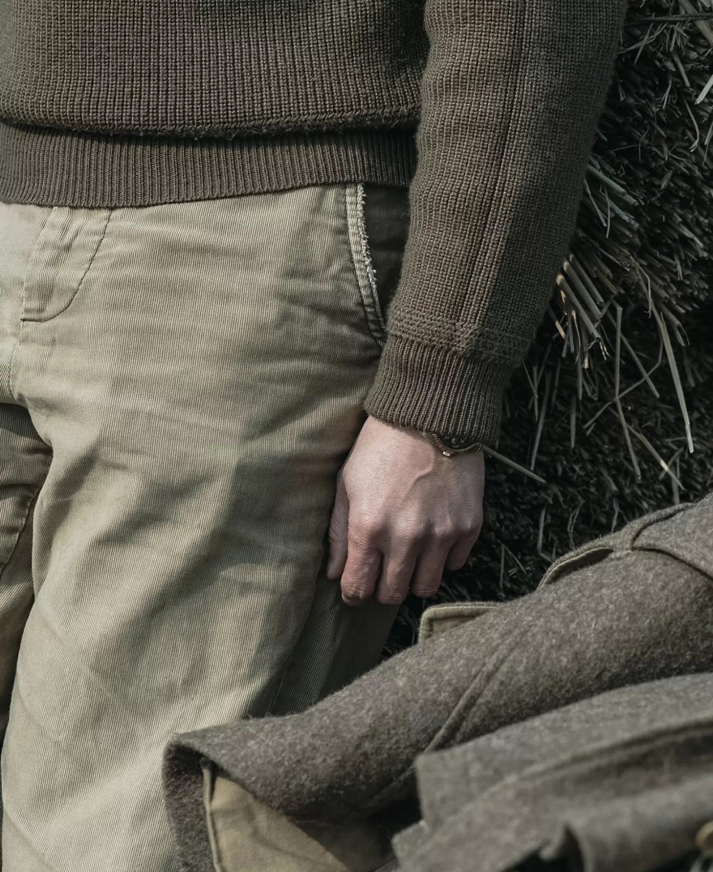 usaaf_type_a_vneck_mechanics_sweater__olive_7.webp Cheap USAAF Type A-1 V-neck Mechanics Sweater - Knitwear