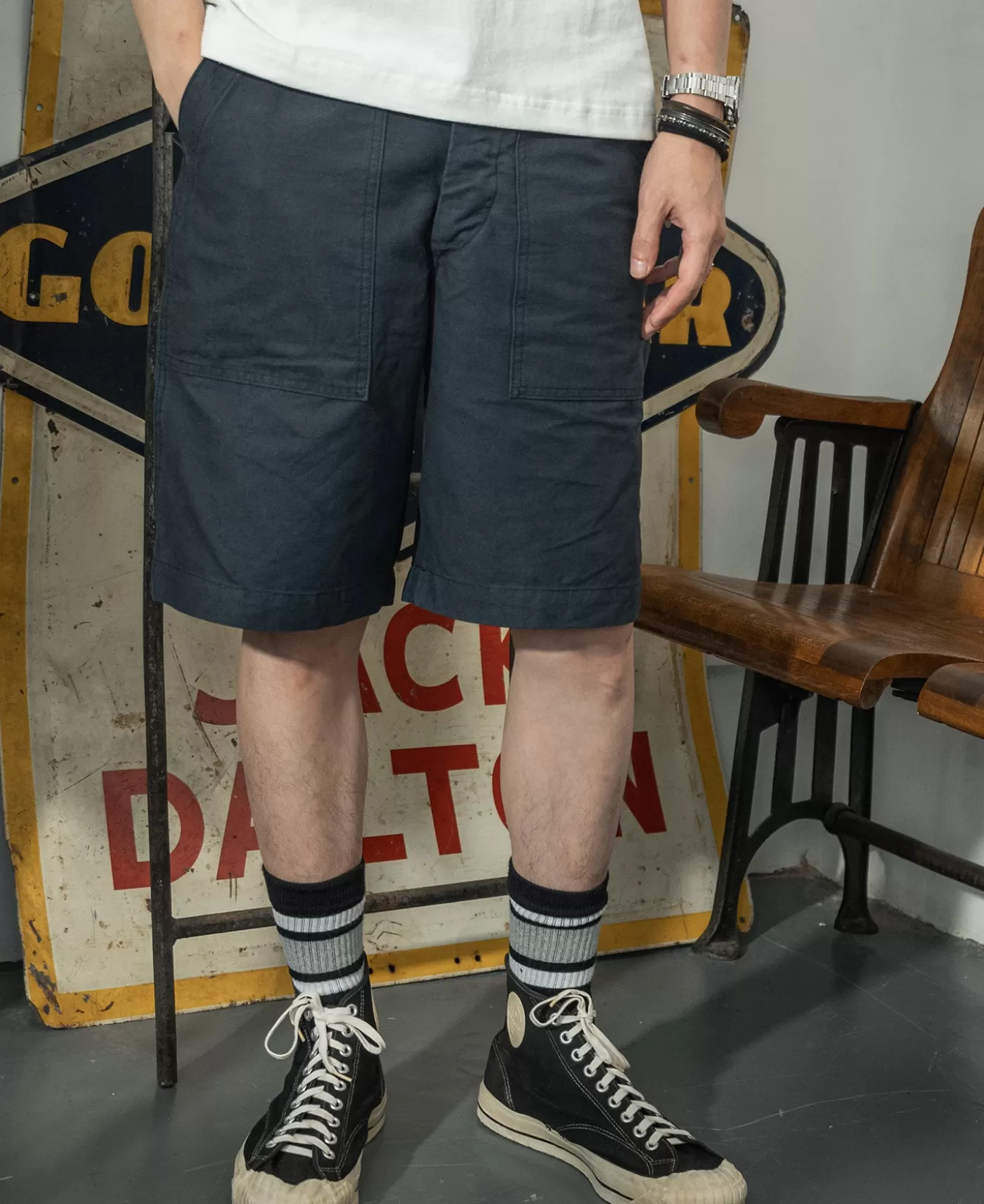 vietnam_war_og_fatigue_utility_shorts__navy_4.webp New Vietnam War OG-107 Fatigue Utility Shorts - Shorts