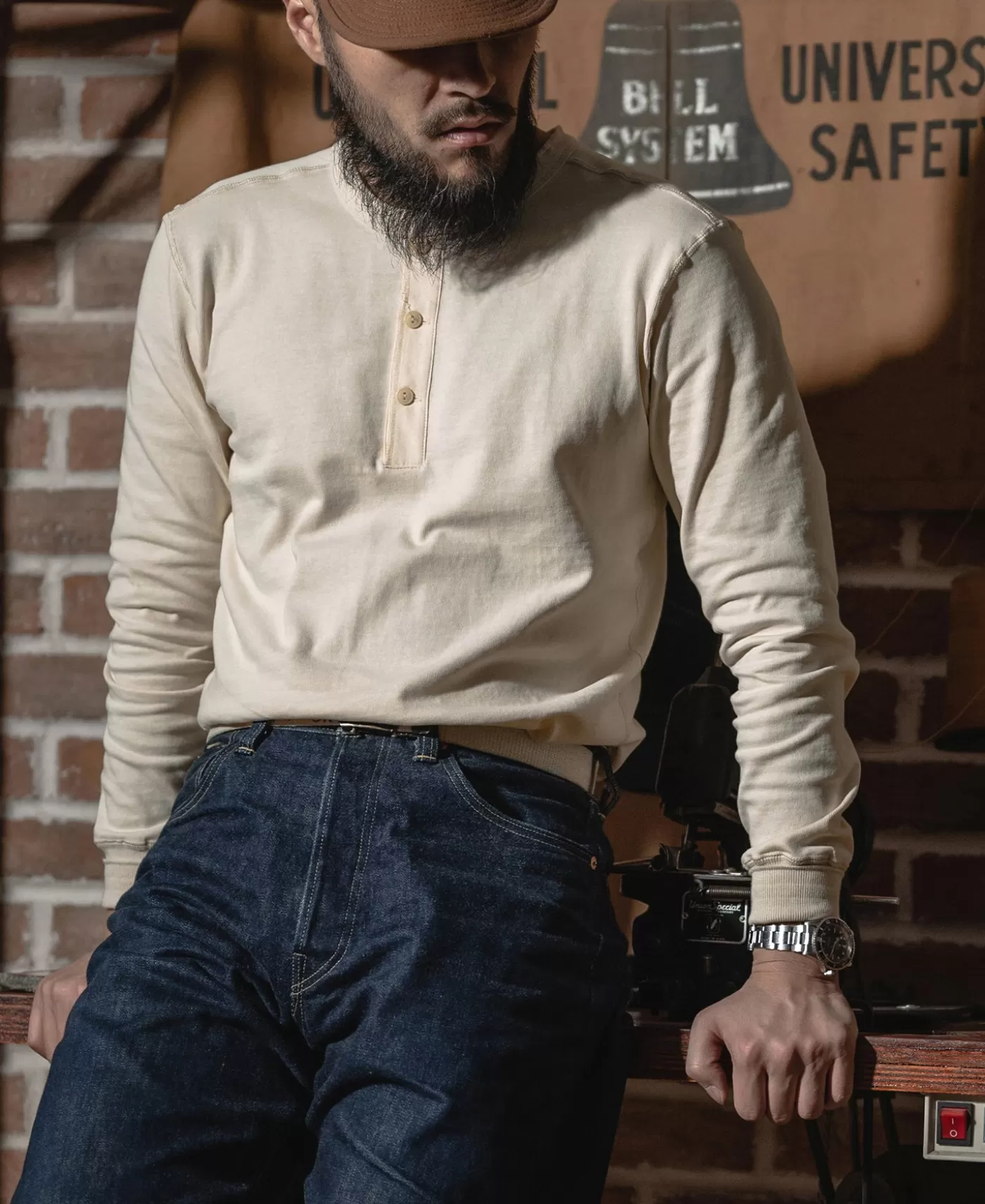 vintage_long_sleeve_henley_shirt__apricot_3.webp Outlet Vintage Long Sleeve Henley Shirt - Long Sleeve T-Shirts | Henleys