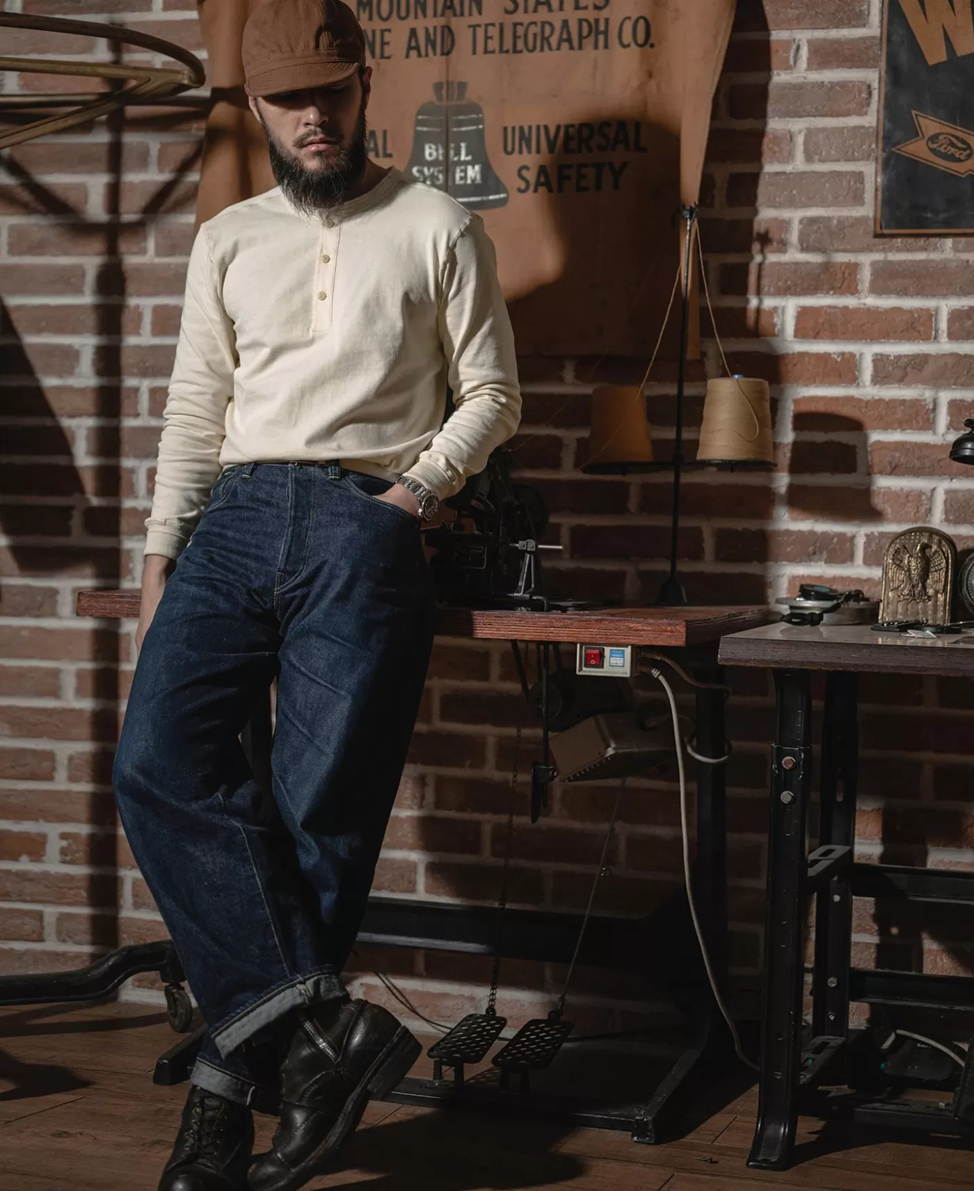 vintage_long_sleeve_henley_shirt__apricot_7.webp Outlet Vintage Long Sleeve Henley Shirt - Long Sleeve T-Shirts | Henleys