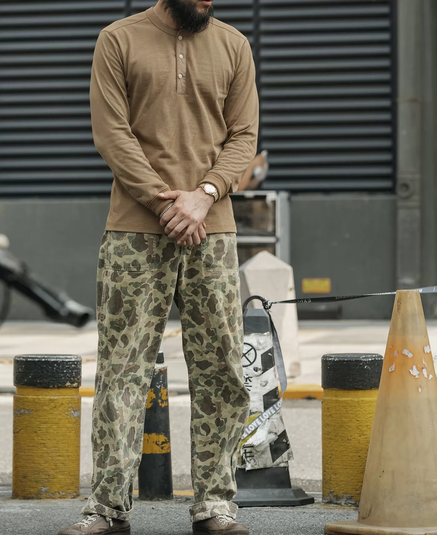 vintage_long_sleeve_henley_shirt__khaki_2.webp Best Sale Vintage Long Sleeve Henley Shirt - Long Sleeve T-Shirts | Henleys