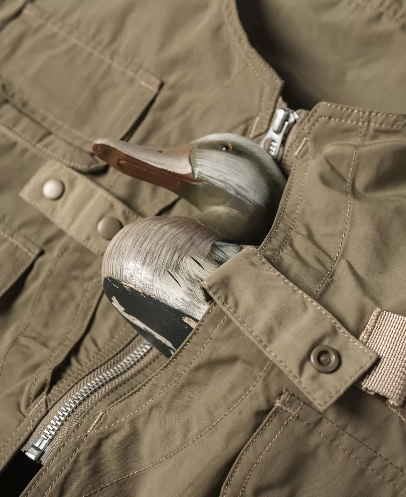 waterproof_camping_hunting_nylon_vest__khaki_7.webp Hot Waterproof Camping Hunting Nylon Vest - Vests