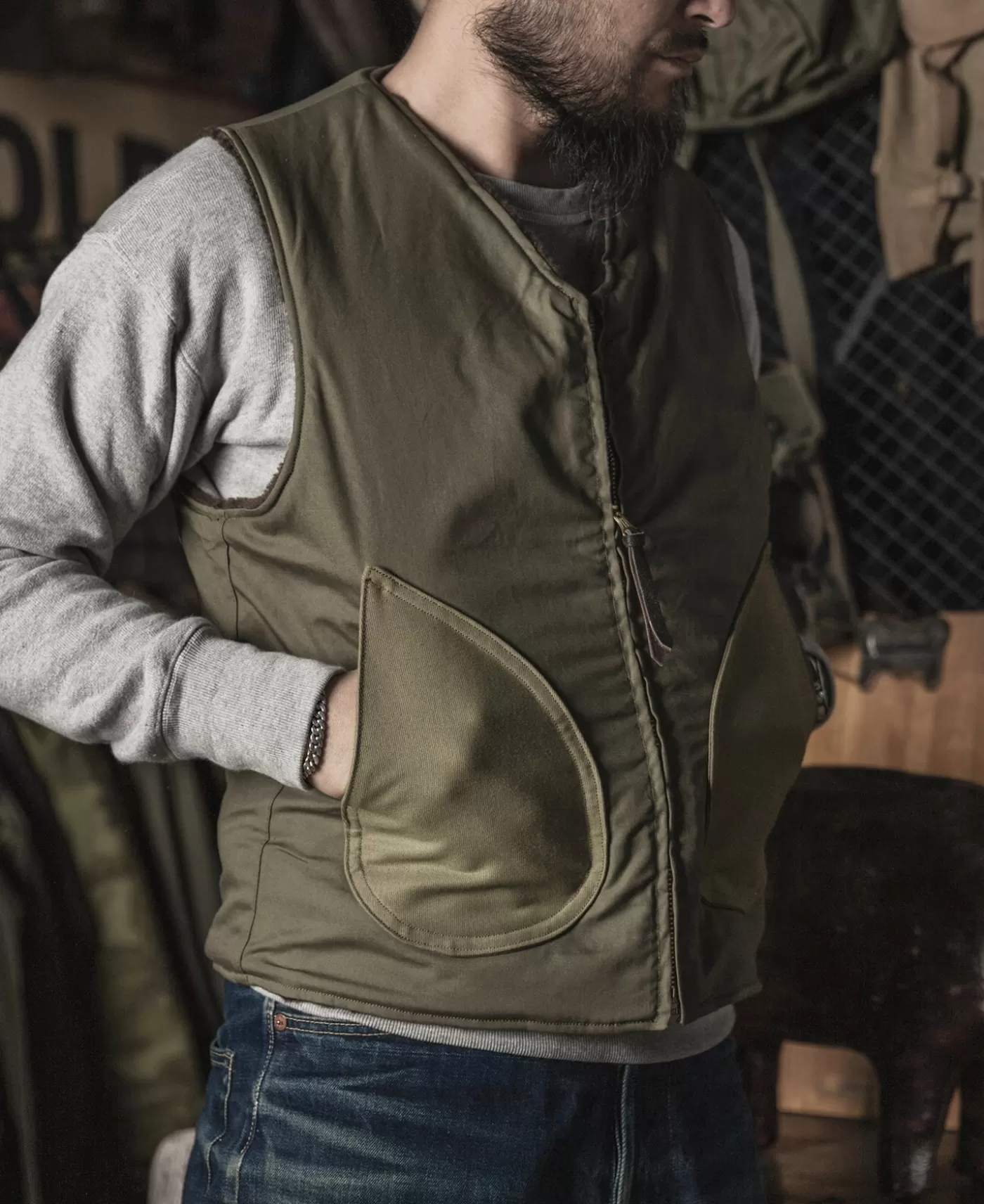 wwii_usmc_pilelined_vest_modified_4.webp Flash Sale WWII USMC Pile-lined Vest (Modified) Vests